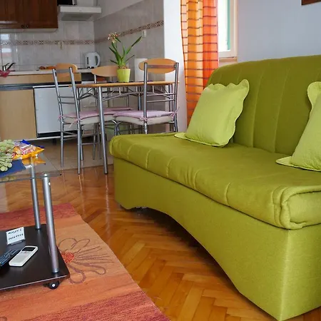 Kamena & Studio Apartment Makarska