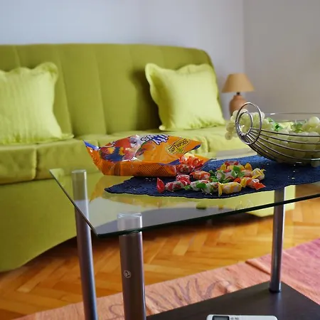 Apartman Kamena &