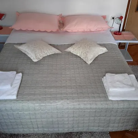 Apartment Kamena & Studio Makarska