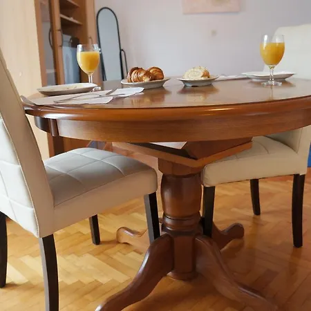 Apartment Kamena & Studio