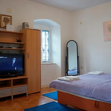 Kamena & Lägenhet Makarska