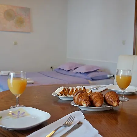 Kamena & Studio Apartment