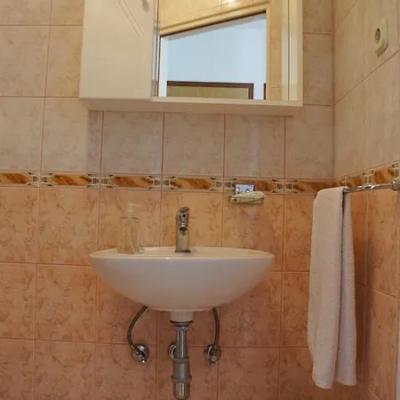 Apartment Kamena & Studio