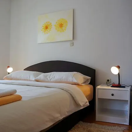 Kamena & Studio Apartment Makarska