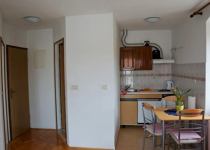 Kamena & Apartment Makarska