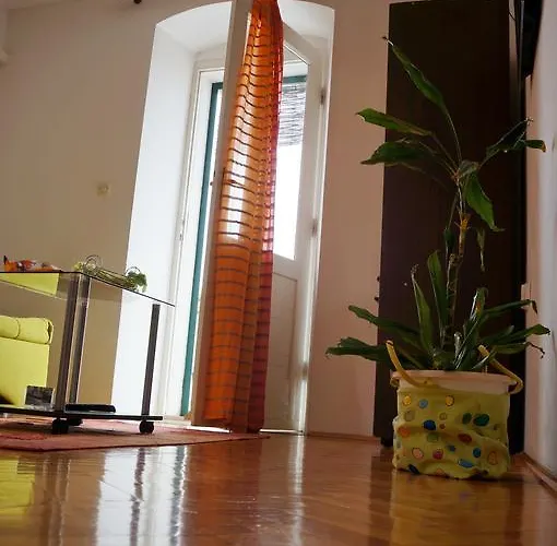 Apartment Kamena & Makarska